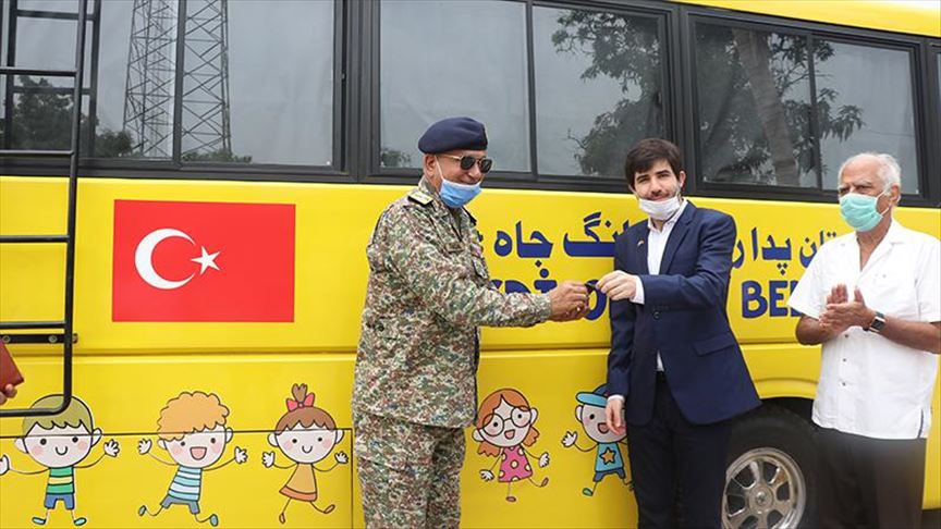 Turkey donates school bus to Pakistan