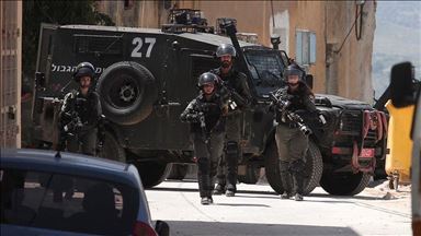 Israeli soldiers break protest by Palestinians