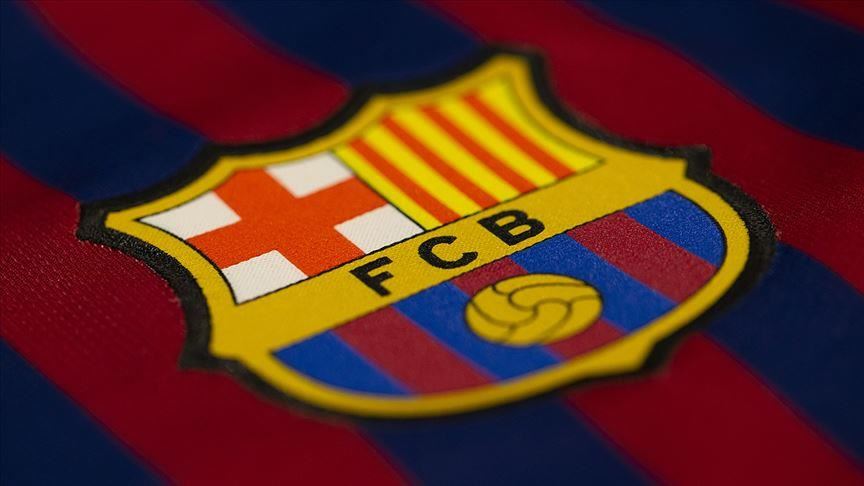 Barcelona continue to chase La Liga title dream