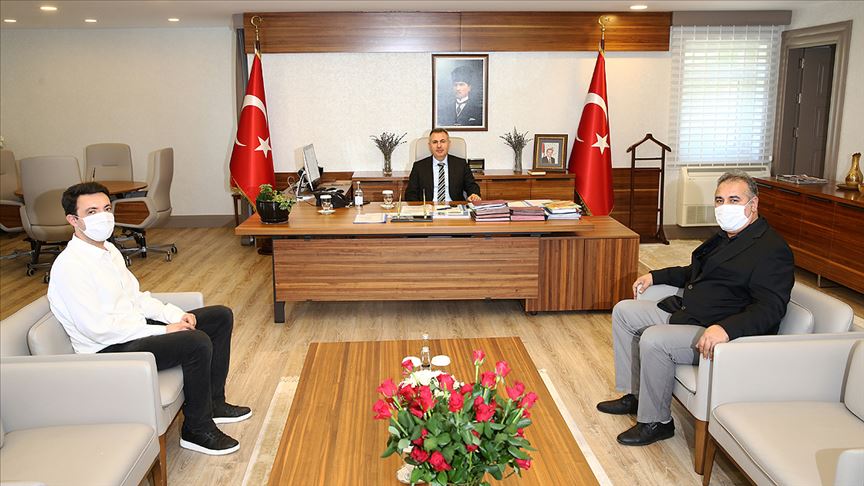 Adana Valisi Süleyman Elban AA Adana Bölge Müdürü Firik'i kabul etti