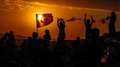 Ji bo zarokên Îdlibî di bin siya agirbestê da çalakiya "bafirokê"