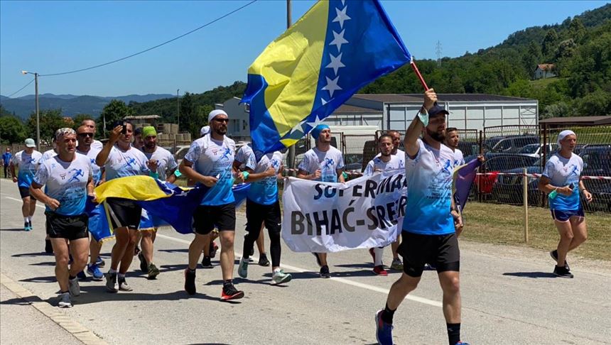 Učesnici supermaratona "Bihać - Srebrenica" stigli u Potočare