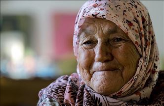 Во геноцидот во Сребреница ги загубила синовите, ќерката и сопругот: „Се вратив заради мртвите"