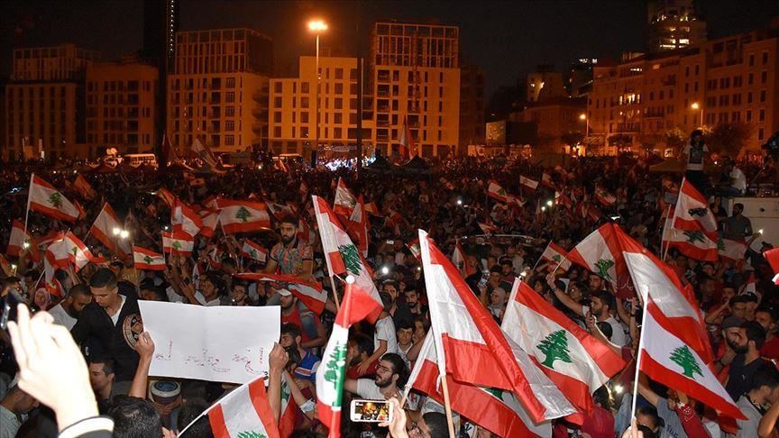 تظاهرات مردم لبنان مقابل سفارت آمریکا در بیروت