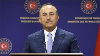 Çavuşoğlu: Jemi pranë vëllezërve tanë boshnjakë në 25-vjetorin e gjenocidit të Srebrenicës