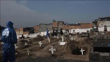 Brasil supera los 70 mil muertos por coronavirus