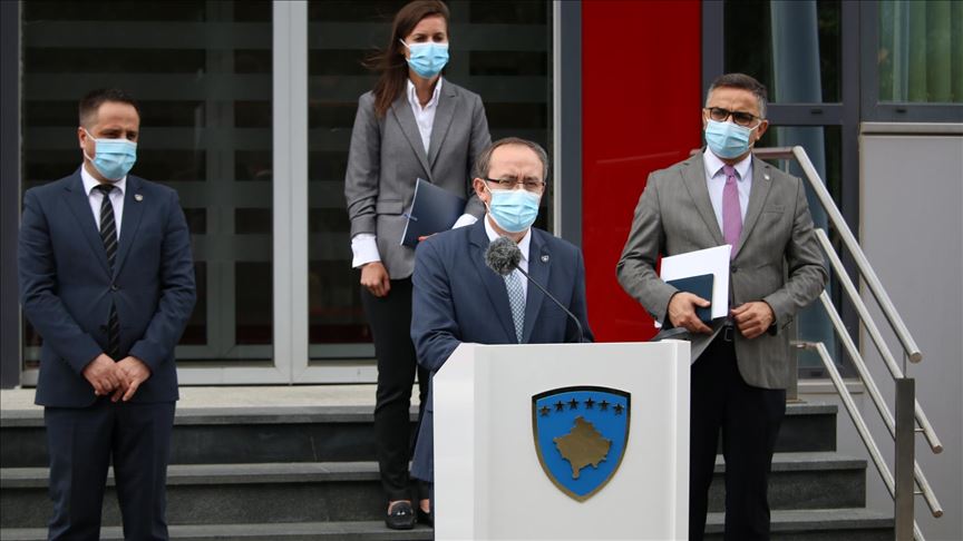 Qeveria e Kosovës paralajmëron masa shtesë për parandalimin e COVID-19