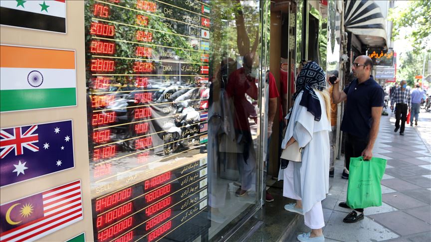 قیمت دلار در بازار تهران در مرز 23 هزار تومان