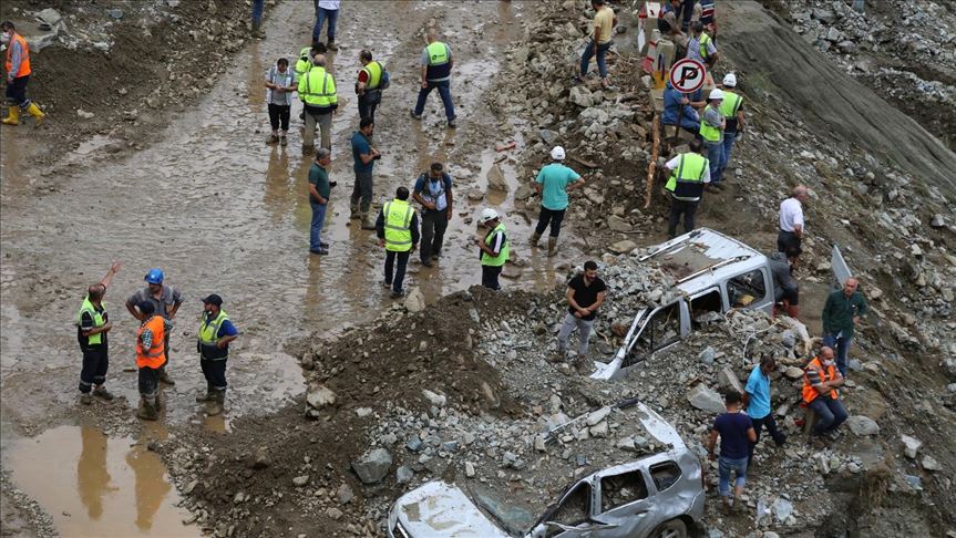 ارتفاع ضحايا سيول "أرتفين" التركية إلى 4