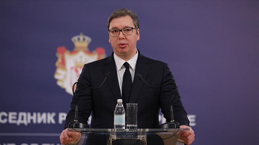 Vučić: Srbija mora pokazati pijetet prema srebreničkim žrtvama