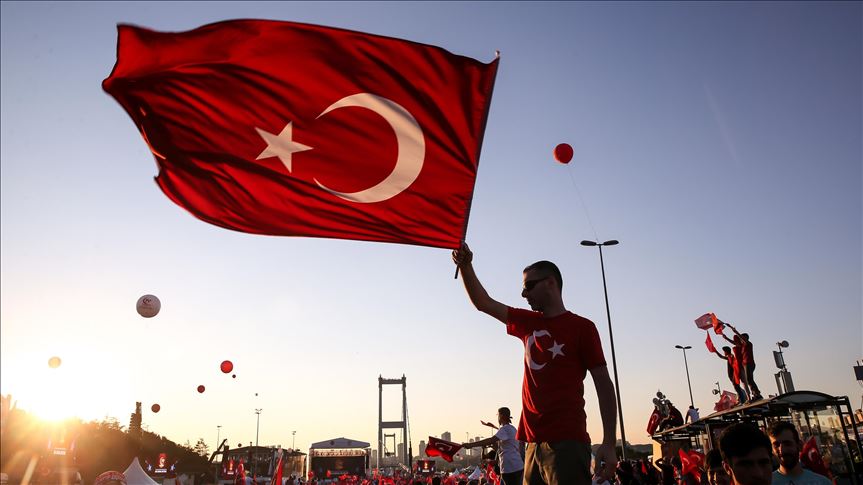 Turquía recuerda a los 'héroes' que enfrentaron el fallido golpe de Estado en julio de 2016