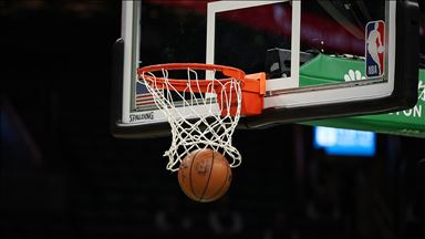 NBA kampında iki oyuncunun Kovid-19 testi pozitif çıktı