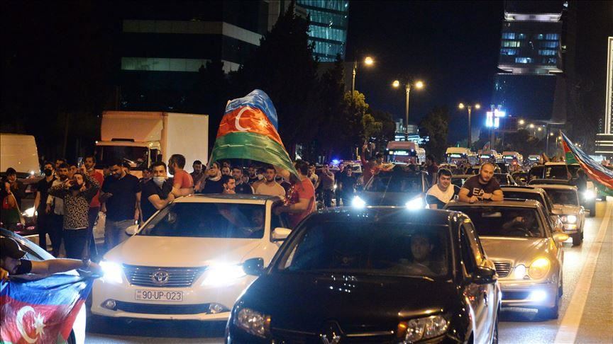 Жители Азербайджана призвали к всеобщей мобилизации против Армении