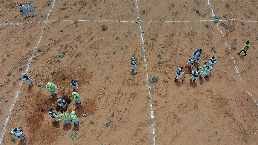 Libya'da toplu mezarlardan 40 günde 225 ceset çıkarıldı