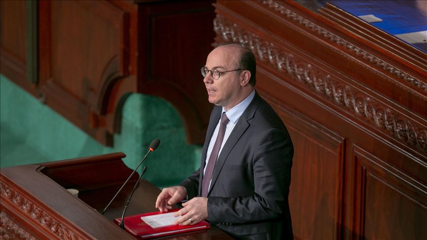 Primer ministro tunecino presenta su renuncia tras acusaciones de corrupción