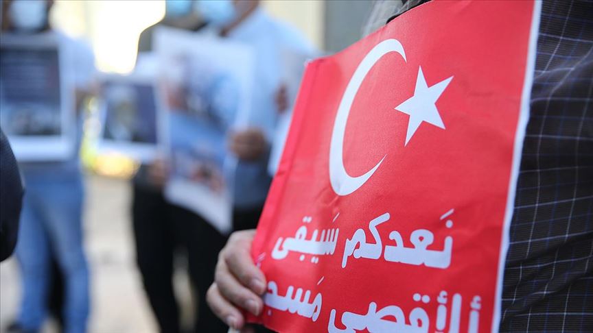 Filistinliler, Ayasofya kararına destek için Kudüs'teki Türk Konsolosluğunu ziyaret etti