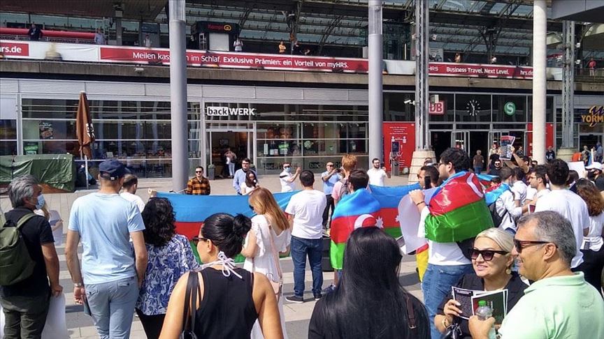 Almanya'da Ermenistan'ın saldırıları protesto edildi