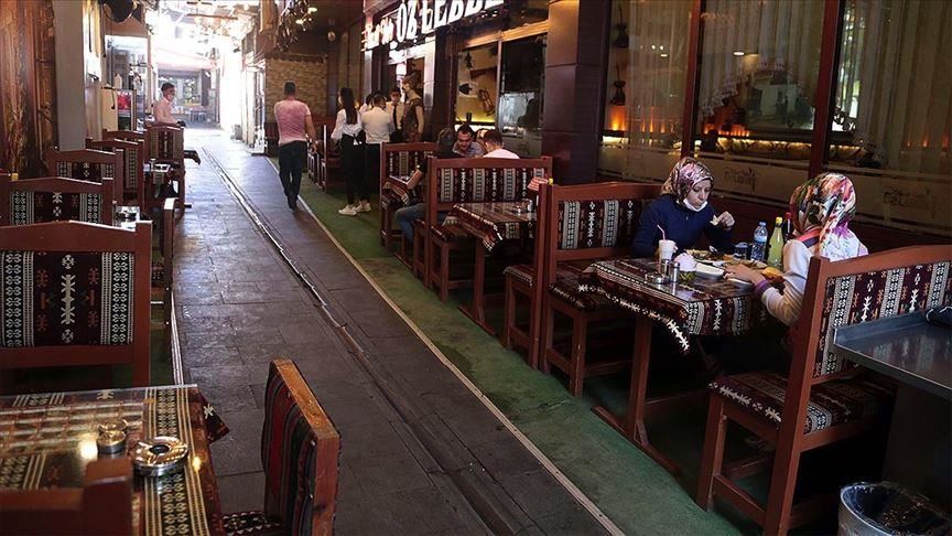 Turkey: Cafes, restaurants can open normal hours again