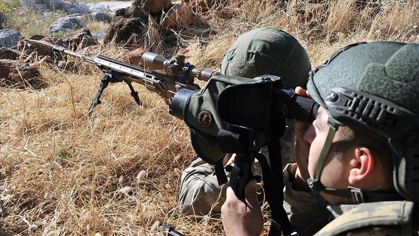 الدفاع التركية: توقيف إرهابيين اثنين من "بي كا كا" شمالي سوريا