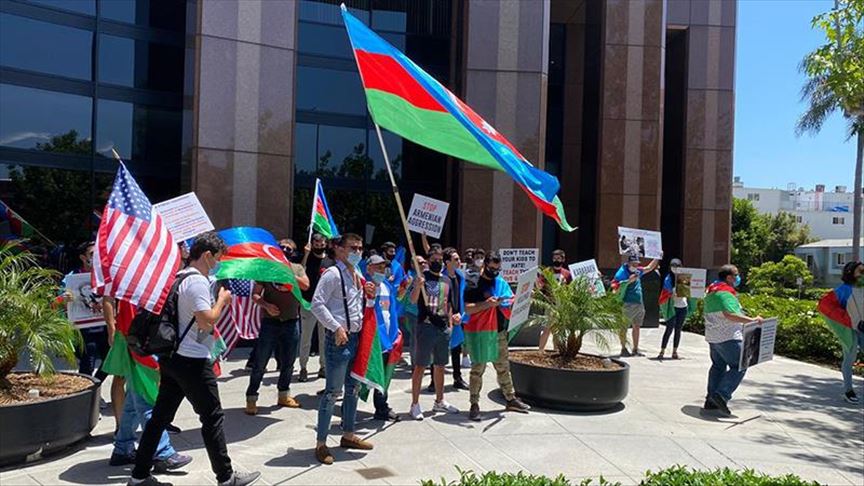 US: Armenians attack peaceful Azerbaijani protestors
