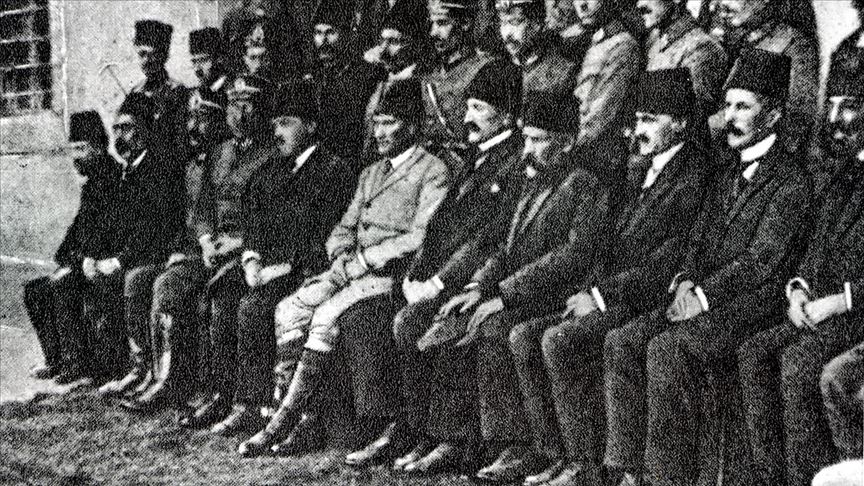 Milli Mücadele'nin kilit taşı 'Erzurum Kongresi' Cumhuriyetin ilk adımı oldu