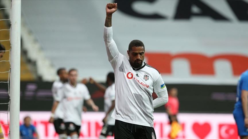 Kevin-Prince Boateng helps Besiktas maintain Champions League hopes with  victory over Fenerbahce