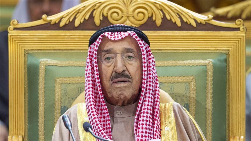 أمير الكويت يغادر للولايات المتحدة لاستكمال العلاج