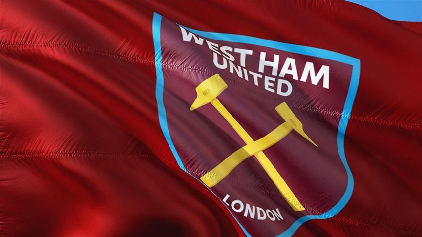 Tomas Soucek joins West Ham United on permanent deal
