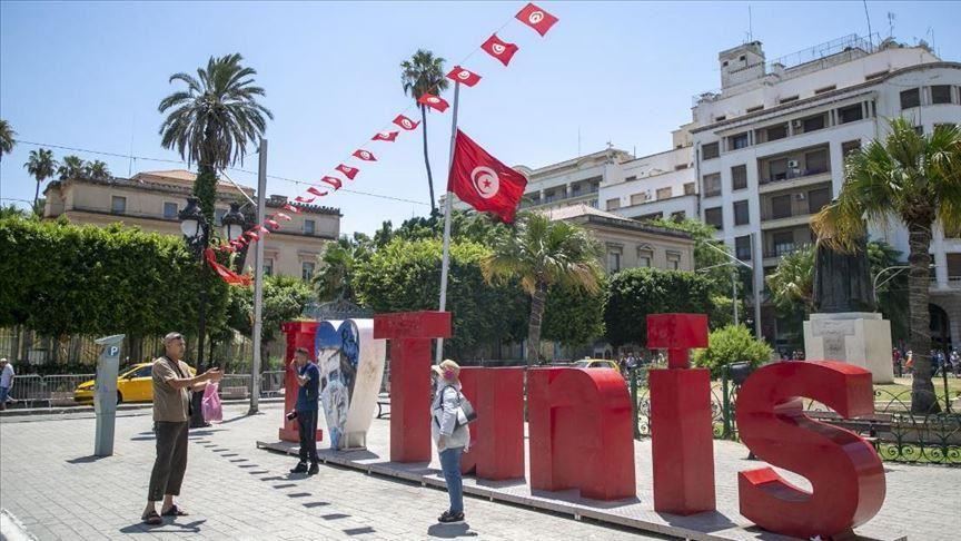 La Tunisie célèbre la fête la République dans un climat de crise politique aiguë