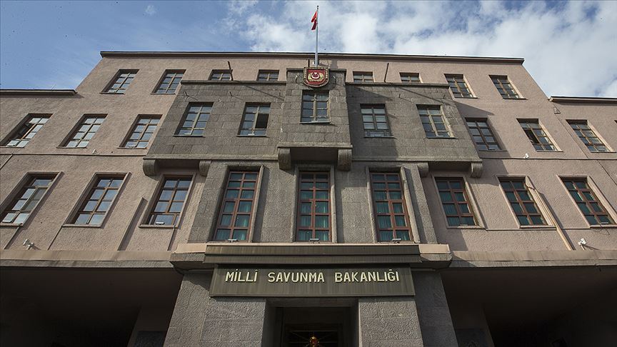 MSB: Yunanistan'ın Selanik kentinde Türk bayrağının yakılmasını şiddetle kınıyor ve lanetliyoruz