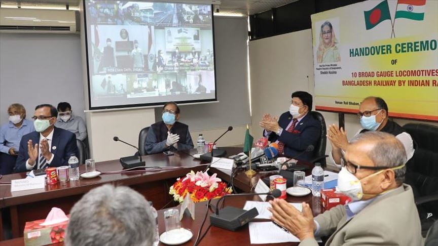 India provides 10 broad gauge locomotives to Bangladesh