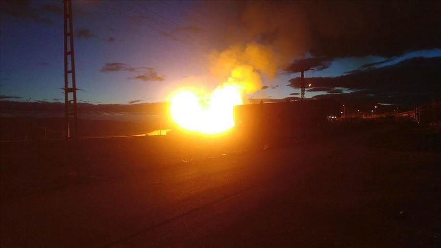 Blast hits fuel tank in western Iran