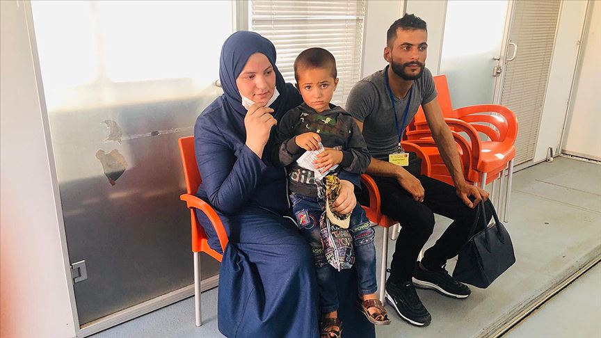 Bakan Soylu devreye girdi, 3 yaşındaki Suriyeli Ahmed annesine kavuştu