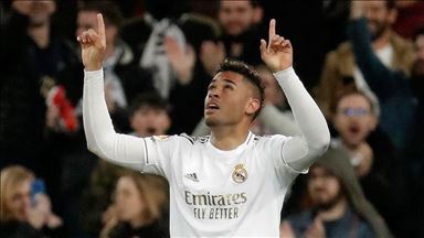 Penyerang Real Madrid Mariano positif Covid-19