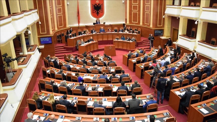 Kuvendi i Shqipërisë miraton ndryshimet kushtetuese për reformën zgjedhore