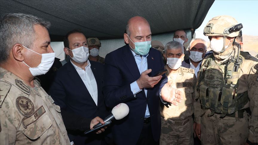 Cumhurbaşkanı Erdoğan, Nuh Peygamber Üs Bölgesi'ndeki askerlerin bayramını kutladı