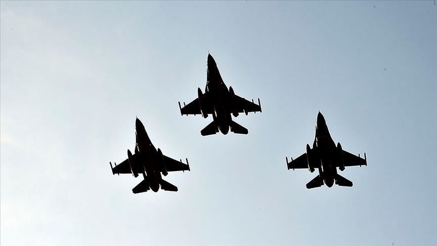 Avionët turq F-16 mbërrijnë në Azerbajxhan për stërvitjen e përbashkët 
