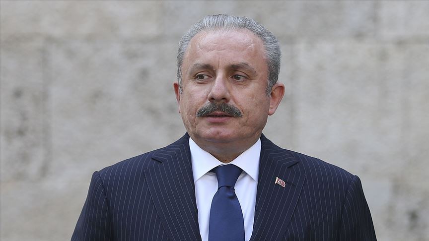 TBMM Başkanı Şentop üs bölgesindeki askerlerin bayramını kutladı