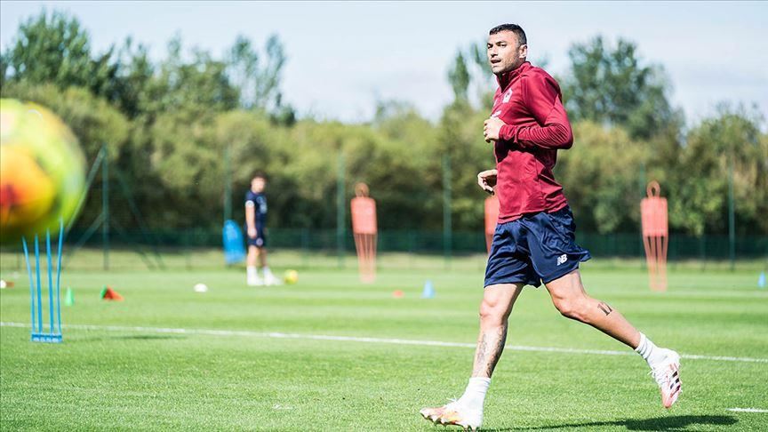 Lille firmos marrëveshje me futbollistin turk Burak Yılmaz