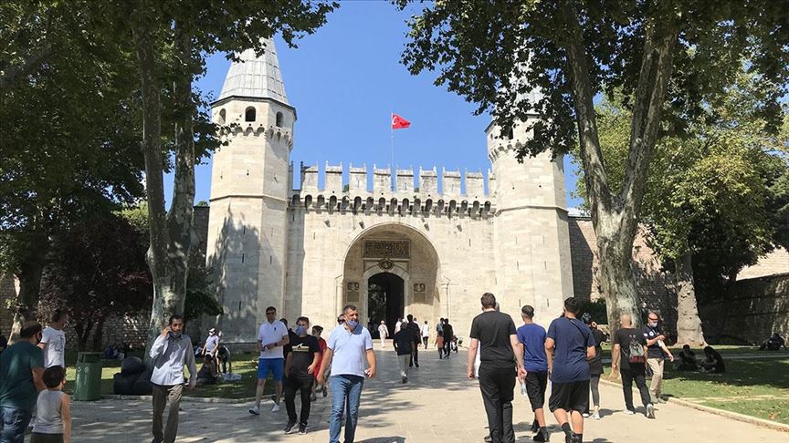Tarihi Yarımada'daki müzeler ve tarihi camilere ziyaretçi akını