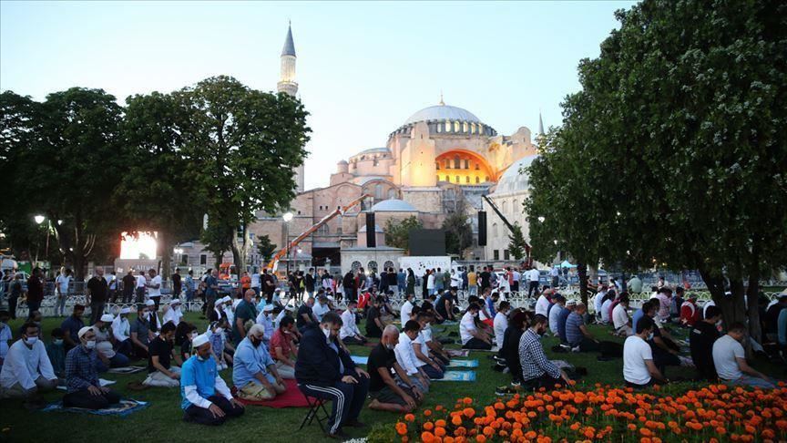 Top Iranian aide praises Turkey's Hagia Sophia move