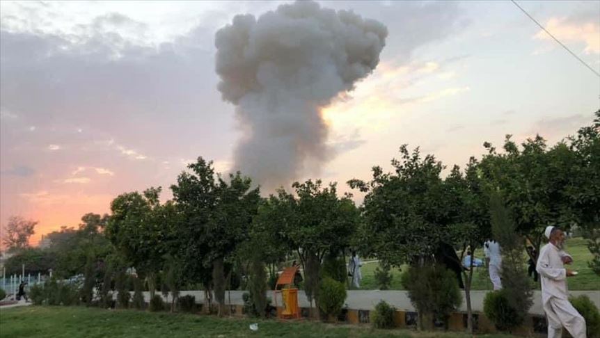 انفجار و تیراندازی در شهر جلال آباد افغانستان ده‌ها کشته و زخمی به جا گذاشت