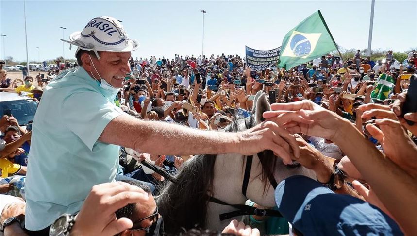 Puede prosperar la denuncia por genocidio contra Bolsonaro en la Corte Penal Internacional?