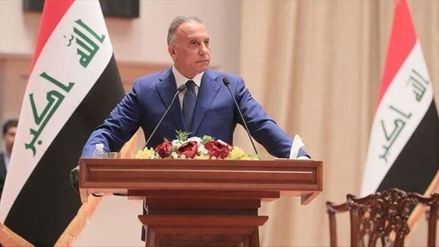 رئيس الوزراء العراقي يستقبل "الفتى العاري"