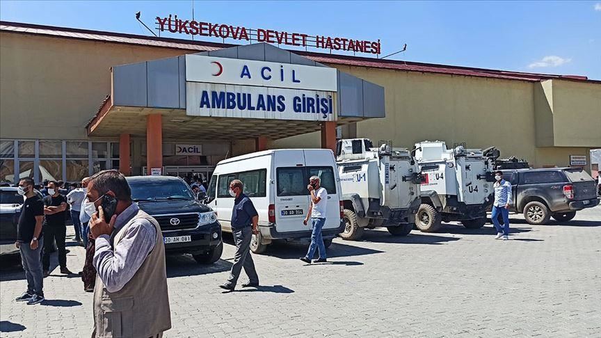 Li Yuksekovayê wesaîtek gindirî kendal û 6 kesên tê da mirin