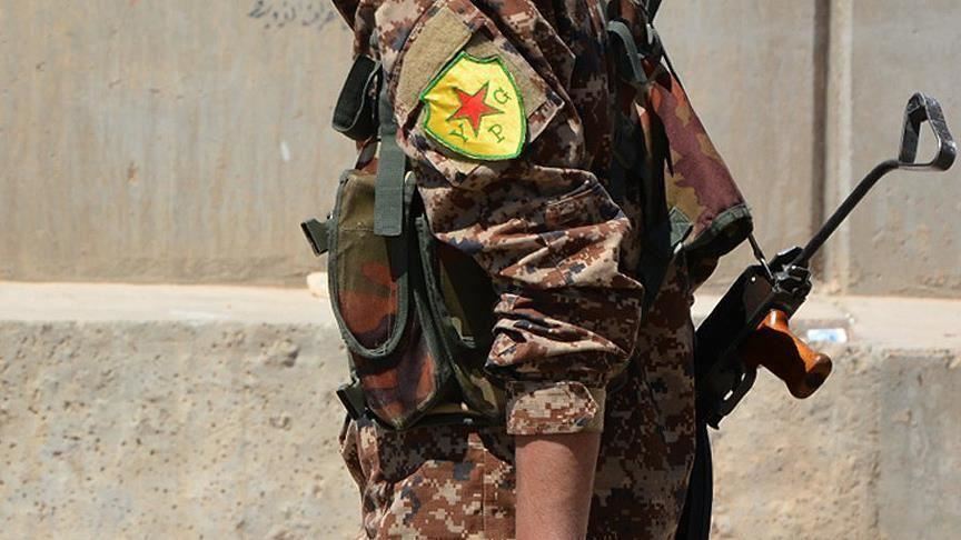 YPG/PKK opens fire on protesters in Syria's Deir ez-Zor