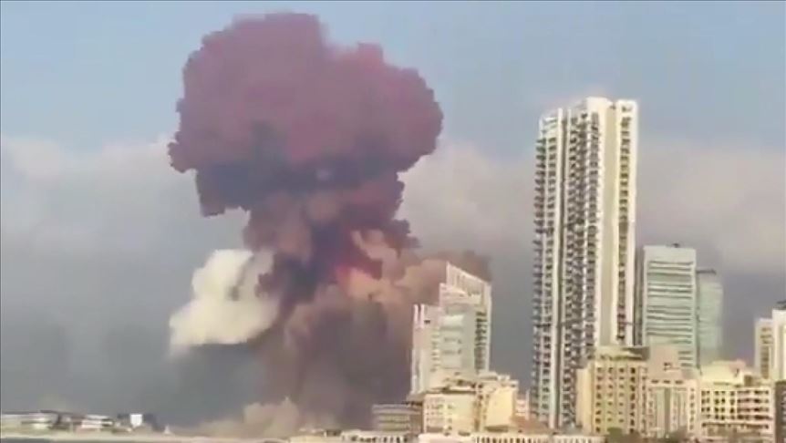 Reportan un gran número de personas heridas por una fuerte explosión en Beirut, Líbano