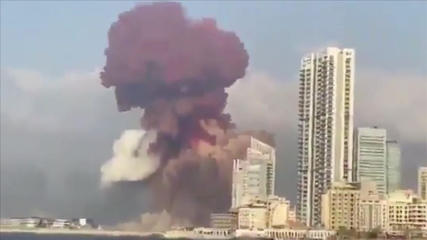 Explosión en Beirut habría sido causada por un incendio en un almacén con explosivos
