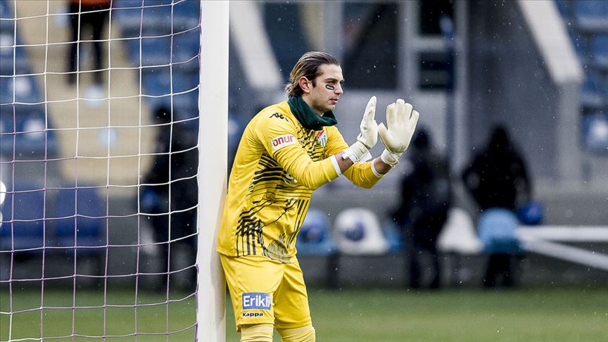 Kaleci Çağlar Şahin Akbaba Bursaspor'a veda etti