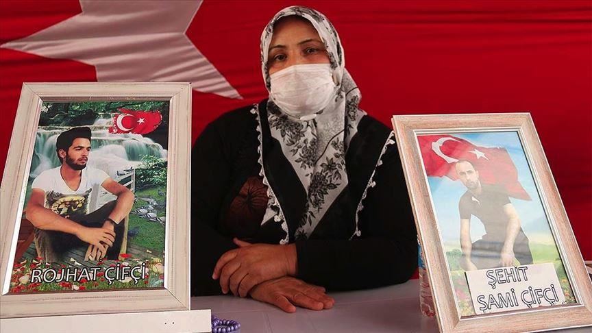Necîbe Çîftçiya ji dayikên Diyarbekirê: "Êdî bes e bira zarên me bidin"